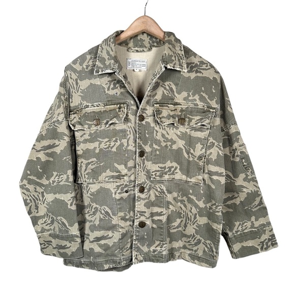 CURRENT ELLIOTT The Militia Utility Canvas Jacket in Broken Camo - Picture 5 of 14